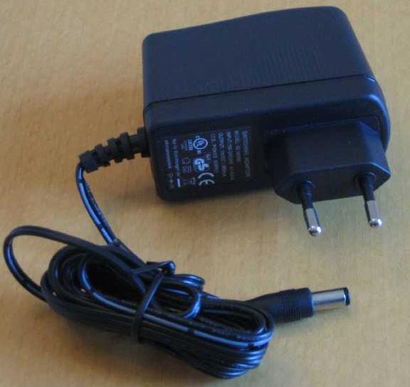 Adapter 18V 1A