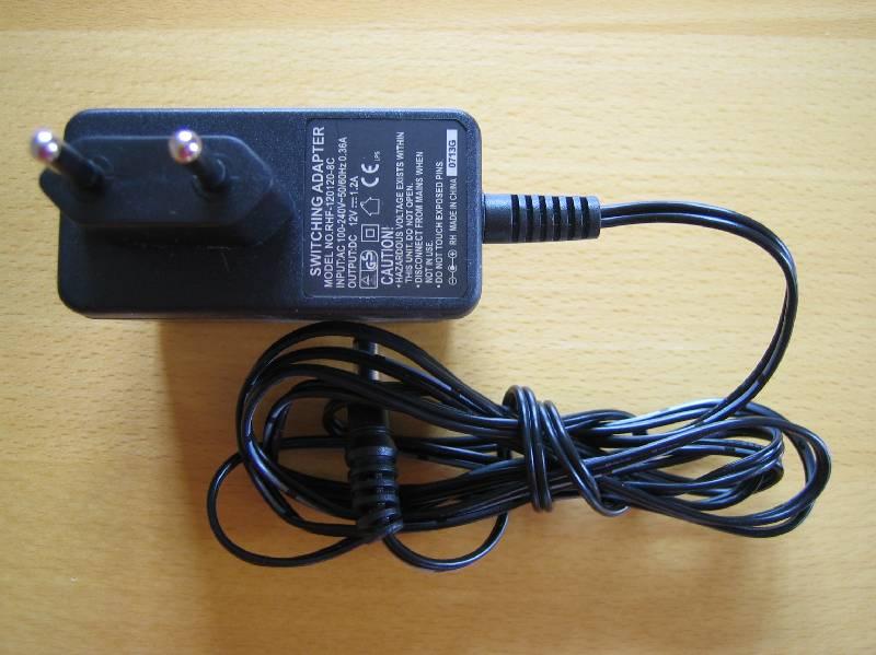 Adapter 12v 1A