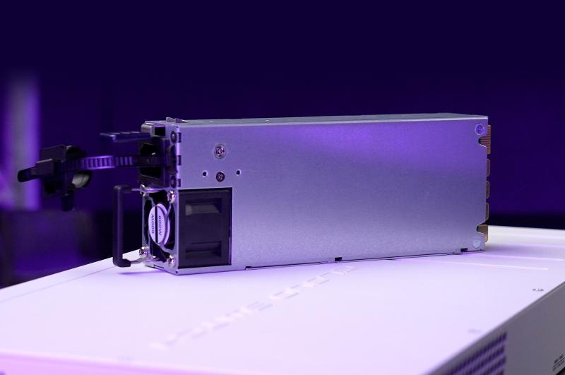 Hot Swap 600W power supply for CRS320-8P-8B-4S+RM