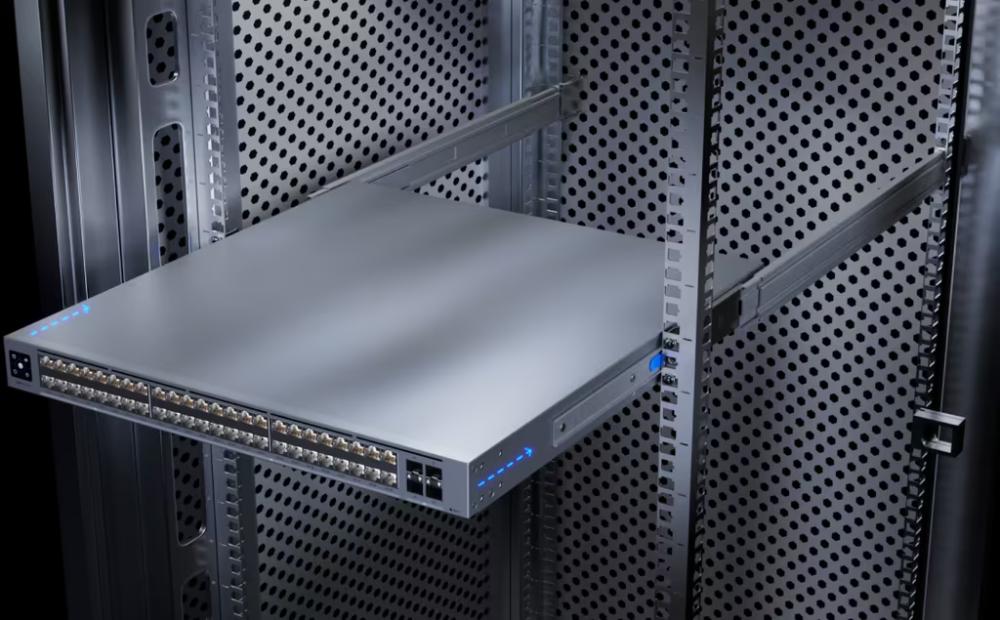 UniFi Sliding Rack Rails